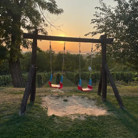 Vendeghaz A Diofahoz Gæstehus 3*