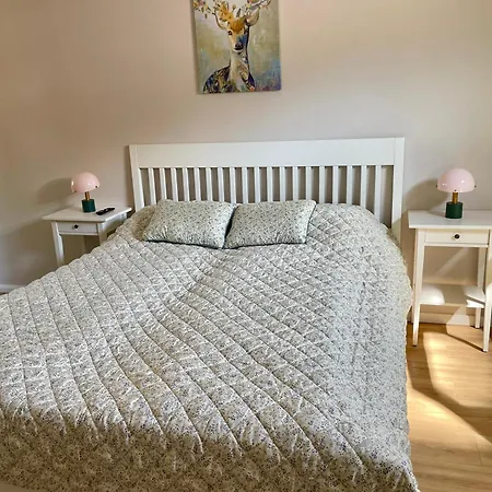 Vendeghaz A Diofahoz Balatonboglár
