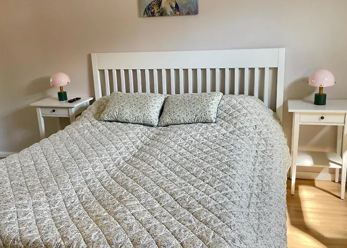 Vendeghaz A Diofahoz Balatonboglár